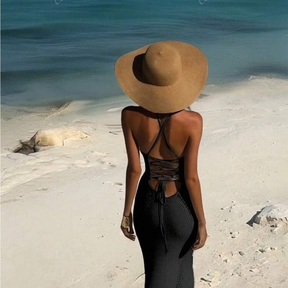 Black Backless Halter Bodycon Midi Dress - Picture 7 of 12